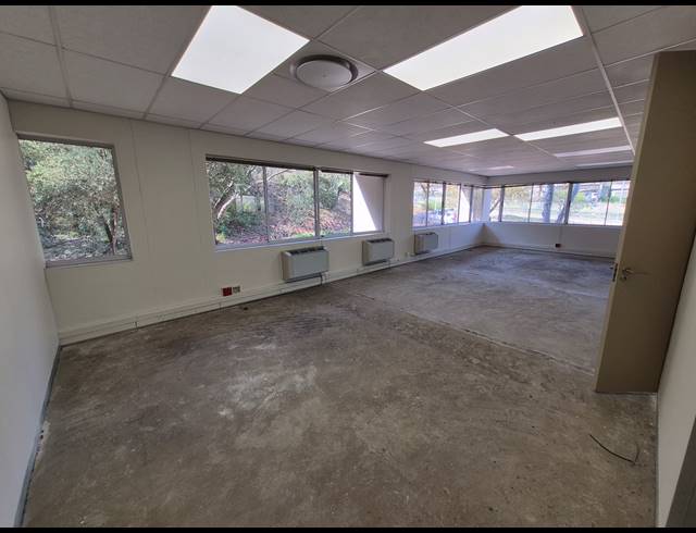 643M² OFFICE TO LET IN WOODMEAD